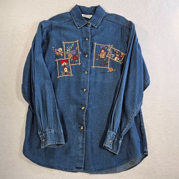 Vintage Casey & Max Women Denim Shirt Size M Blue Embroidered Floral Long Sleeve - Picture 1 of 14